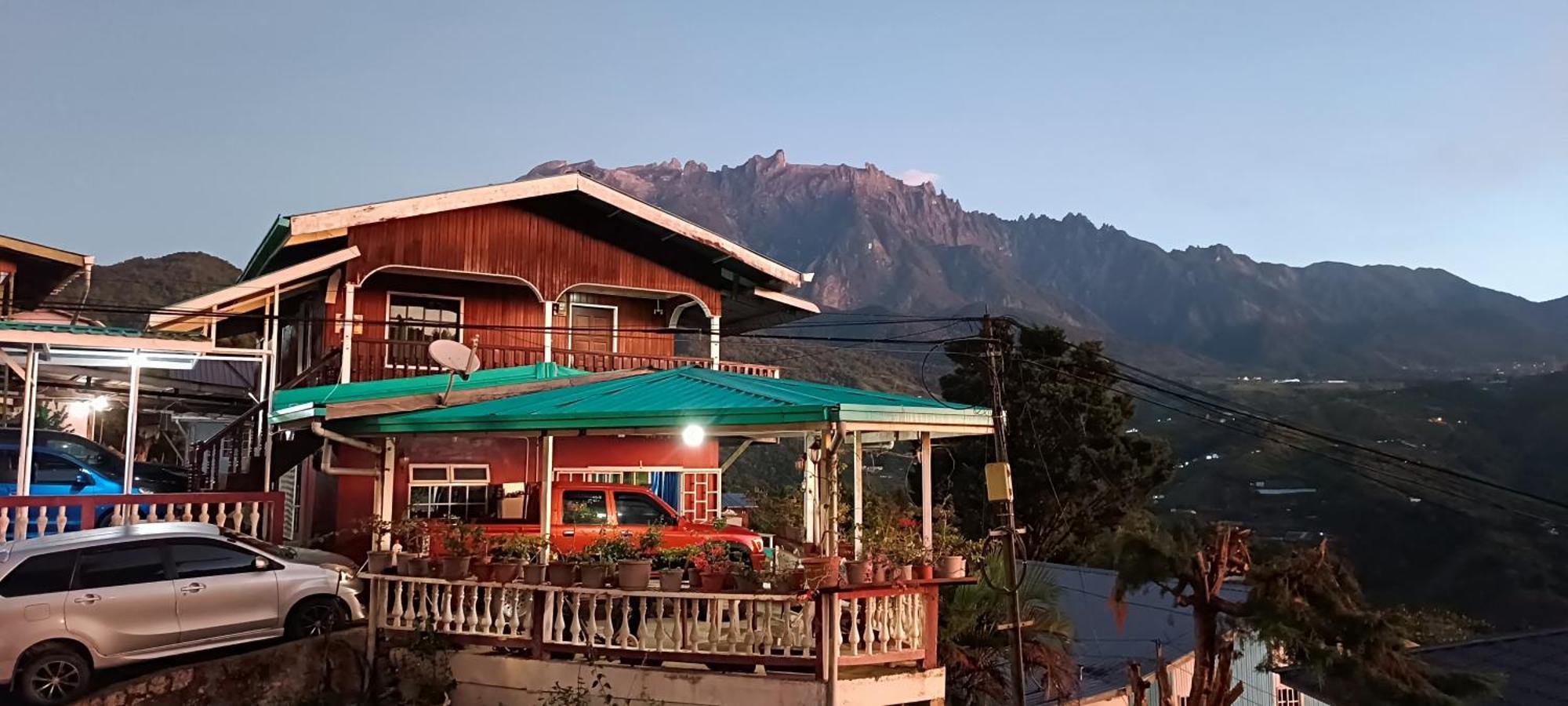 Almeera Homestay Kampong Kundassan Exterior photo