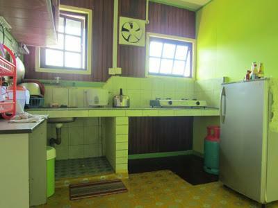 Almeera Homestay Kampong Kundassan Exterior photo
